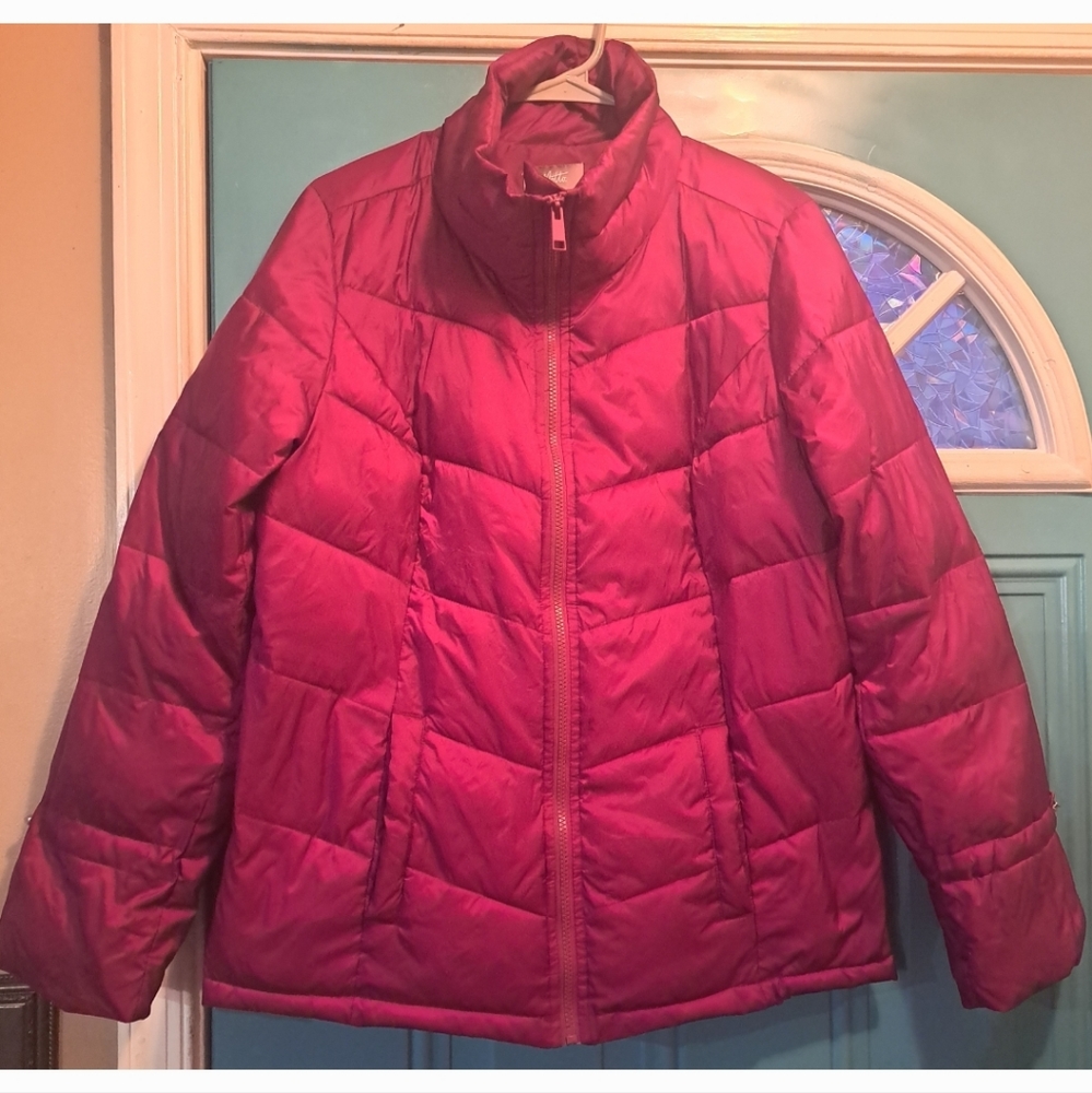 Motto packable puffer jacket